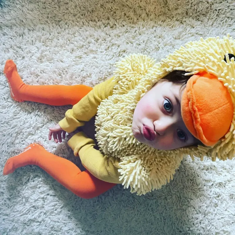 оранжев детски чорапогащник GOTS